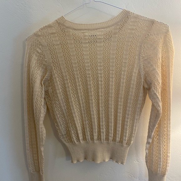 Doen lace sweater top - Picture 2 of 4